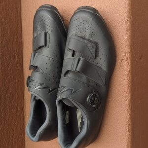 Shimano ME4 cycling shoes eu48